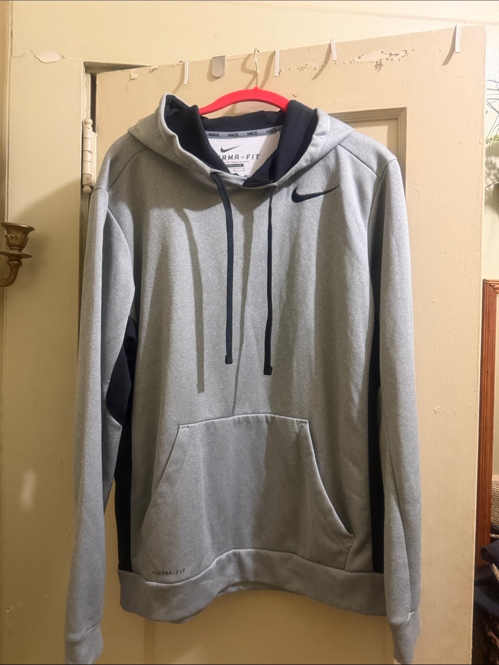 Nike Gray and Black Therma-FIT Pullover Hoodie